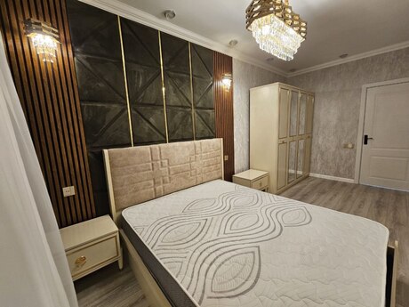 Elan №5809316 - Bakı, 8 Noyabr m., 2 otaqlı, 53 m², 2/5 mərtəbə
