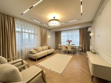 Elan №5809395 - Bakı, 28 May m., 3 otaqlı, 112 m², 2/15 mərtəbə