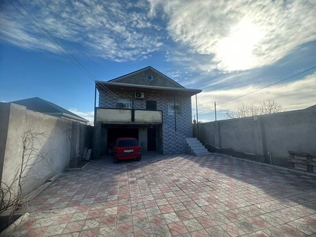 4 otaqlı həyət evi/bağ evi - Albalılıq q. - 126.7 m²