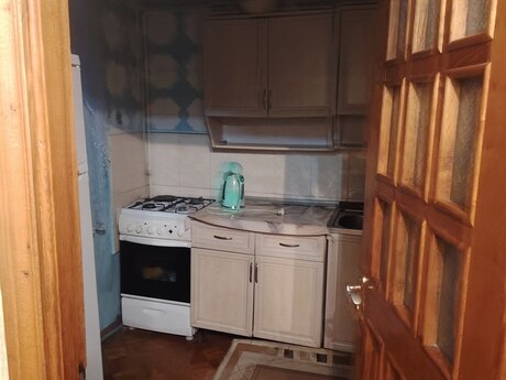 2 otaqlı köhnə tikili - Memar Əcəmi m. - 55 m²