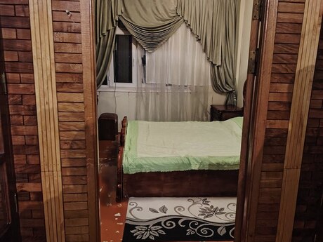 2 otaqlı köhnə tikili - Memar Əcəmi m. - 55 m²