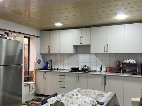 4 otaqlı həyət evi/bağ evi - Binəqədi q. - 180 m²
