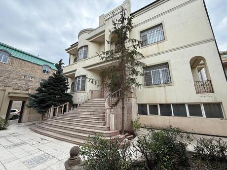 Объявление №5809957 - Баку, м. Насими, 11-комн., 730 м²