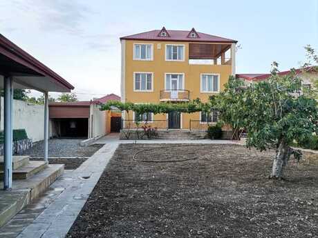 6 otaqlı həyət evi/bağ evi - Maştağa q. - 350 m²