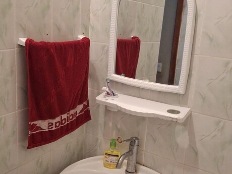 2 otaqlı köhnə tikili - Memar Əcəmi m. - 35 m²