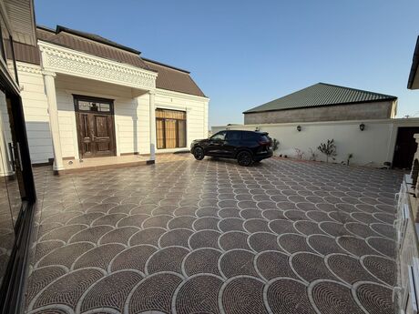 4 otaqlı həyət evi/bağ evi - Novxanı q. - 200 m²