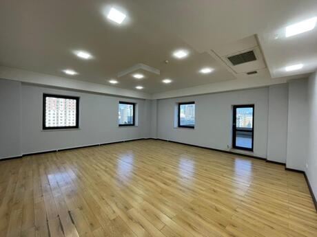 4-комн. офис - Наримановский  р. - 245 м²