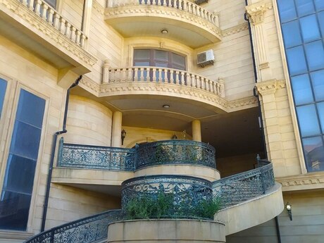 10-комн. дом/дача - м. Насими - 1200 м²