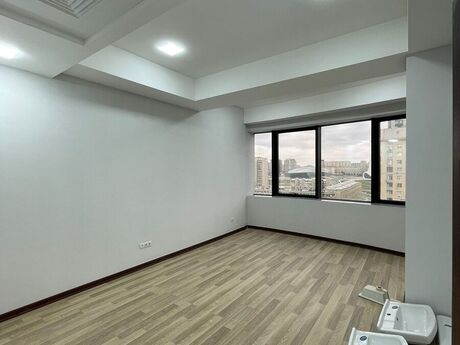4-комн. офис - Наримановский  р. - 245 м²