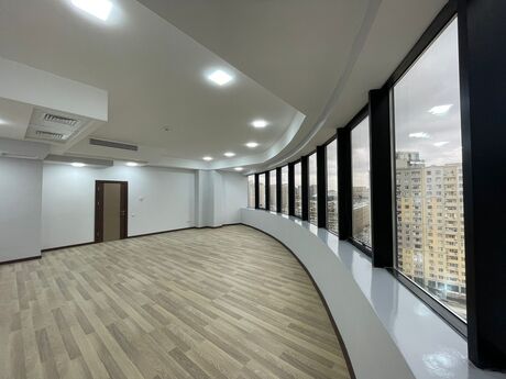 4-комн. офис - Наримановский  р. - 245 м²
