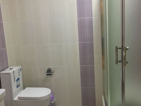 Kirayə 3 otaqlı mənzil, 135 m², İnşaatçılar: 1 000 ₼/ay 5