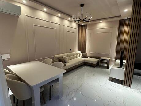 3 otaqlı həyət evi/bağ evi - Şüvəlan q. - 110 m²