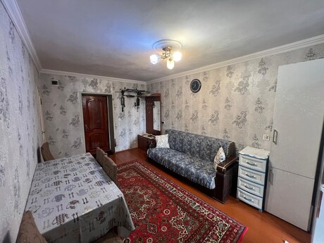 Elan №5811537 - Bakı, Elmlər Akademiyası m., 2 otaqlı, 40 m², 5/5 mərtəbə