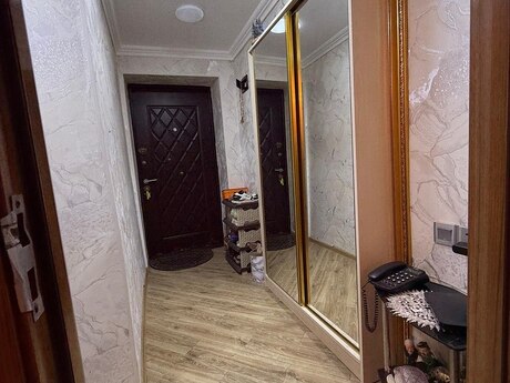 2 otaqlı köhnə tikili - Elmlər Akademiyası m. - 55 m²