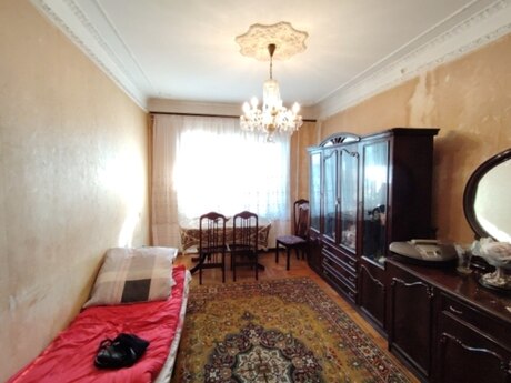 2 otaqlı köhnə tikili - Şah İsmayıl Xətai m. - 65 m²