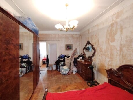 2 otaqlı köhnə tikili - Şah İsmayıl Xətai m. - 65 m²