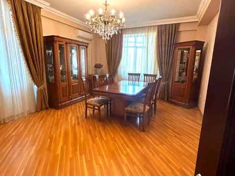 Объявление №5811971 - Баку, м. Кара Караев, 4-комн., 134 м², 4/16 этаж