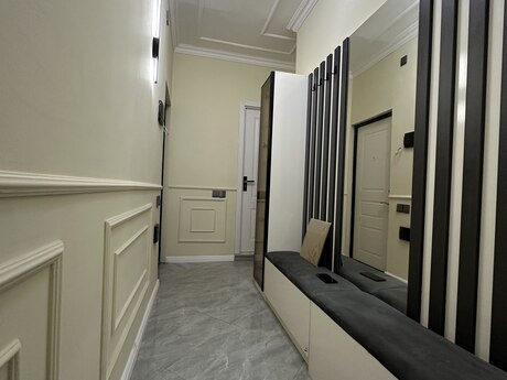 3 otaqlı köhnə tikili - Azadlıq Prospekti m. - 77 m²