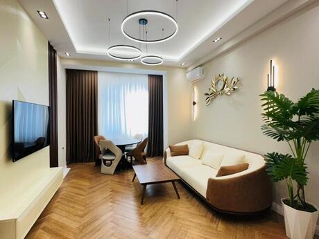 2 otaqlı yeni tikili - Elmlər Akademiyası m. - 68 m²