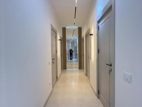 4 otaqlı yeni tikili - Gənclik m. - 141 m²