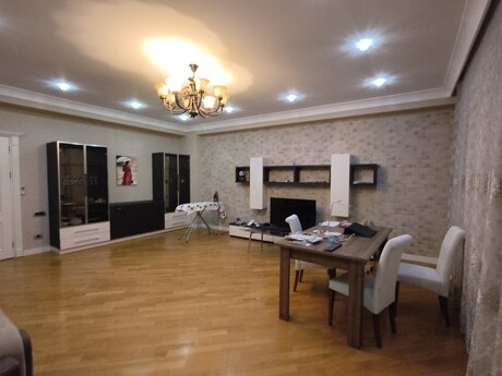 3 otaqlı yeni tikili - 28 May m. - 170 m²
