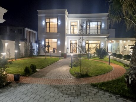 6 otaqlı həyət evi/bağ evi - Mərdəkan q. - 360 m²