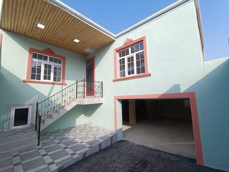 4 otaqlı həyət evi/bağ evi - Xırdalan - 200 m²