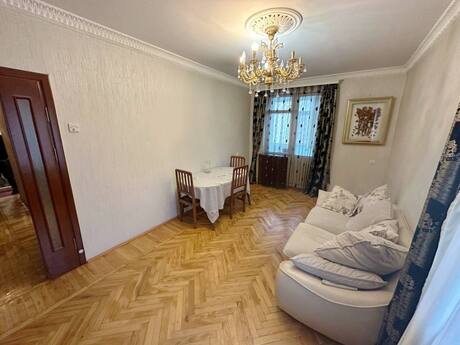 2 otaqlı köhnə tikili - Elmlər Akademiyası m. - 60 m²