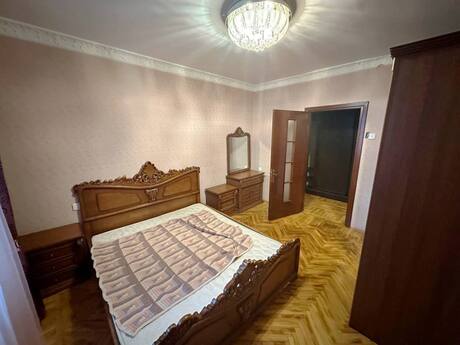 2 otaqlı köhnə tikili - Elmlər Akademiyası m. - 60 m²