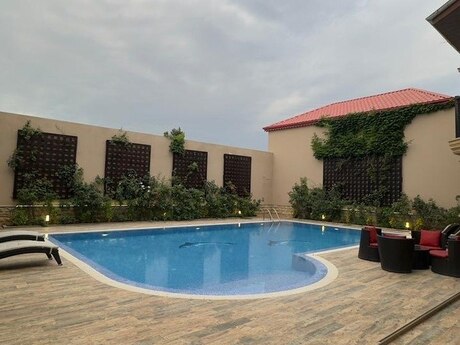 6 otaqlı həyət evi/bağ evi - Mərdəkan q. - 500 m²