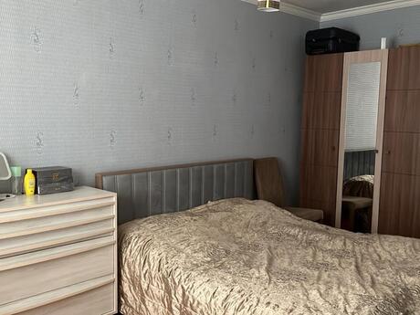 3 otaqlı köhnə tikili - İnşaatçılar m. - 60 m²