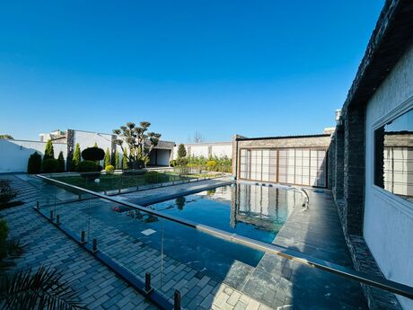 5 otaqlı həyət evi/bağ evi - Mərdəkan q. - 300 m²