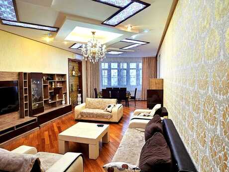 4 otaqlı yeni tikili - Elmlər Akademiyası m. - 200.5 m²