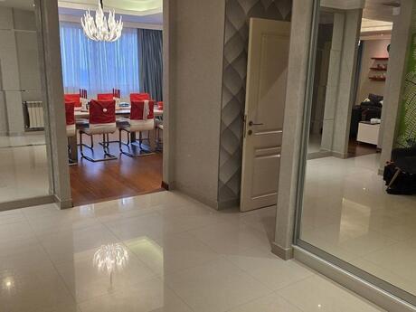 5 otaqlı yeni tikili - Şah İsmayıl Xətai m. - 240 m²