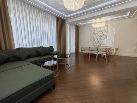 Ağ şəhərdə 3 otaqlı yeni tikili mənzil kirayə verilir, 165 m², 2 800 AZN/ay, şəkil 2 / 12
