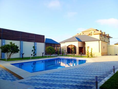 7 otaqlı həyət evi/bağ evi - Mərdəkan q. - 354 m²