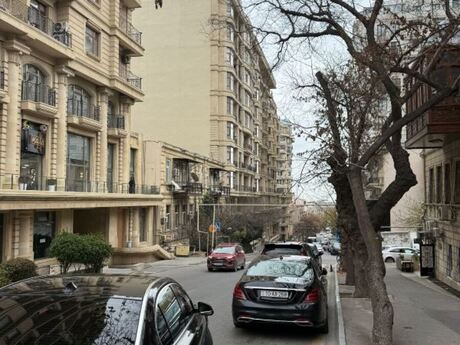 Obyekt - İçəri Şəhər m. - 140 m²