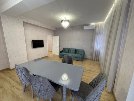 Объявление №5795435 - Баку, м. 20 января, 3-комн., 110 м², 12/18 этаж