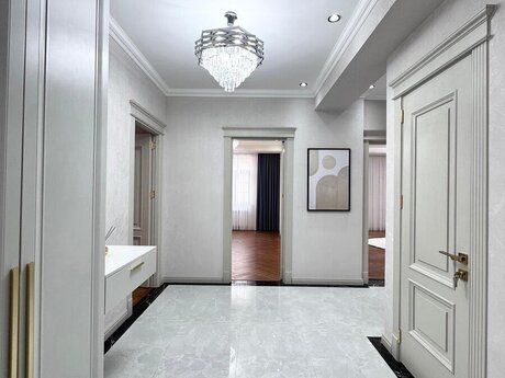 3 otaqlı yeni tikili - Nəsimi r. - 140 m²