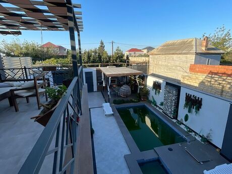 4 otaqlı həyət evi/bağ evi - Mərdəkan q. - 250 m²