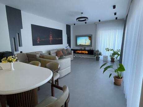 4 otaqlı həyət evi/bağ evi - Mərdəkan q. - 250 m²