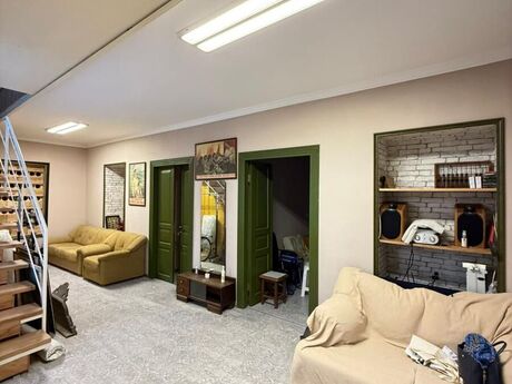5 otaqlı həyət evi/bağ evi - Buzovna q. - 250 m²