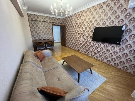 Объявление №5814750 - Баку, м. Иншаатчылар, 3-комн., 120 м², 3/12 этаж