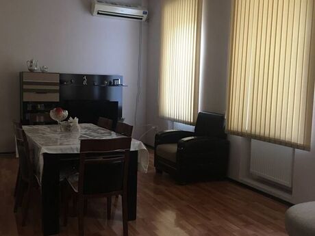 3-комнатная квартира, 96 м², İçəri Şəhər: 290 000 ₼ 3
