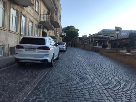 Elan №5814808 - Bakı, İçəri Şəhər m., 3 otaqlı, 96 m², 1/3 mərtəbə