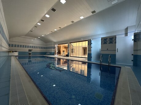 5 otaqlı həyət evi/bağ evi - Neftçilər m. - 300 m²