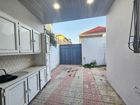 2 otaqlı həyət evi/bağ evi - Xırdalan - 70 m²