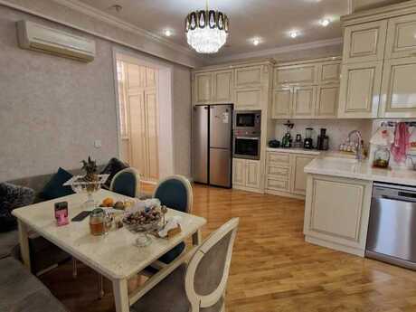 5 otaqlı yeni tikili - Sumqayıt - 250 m²