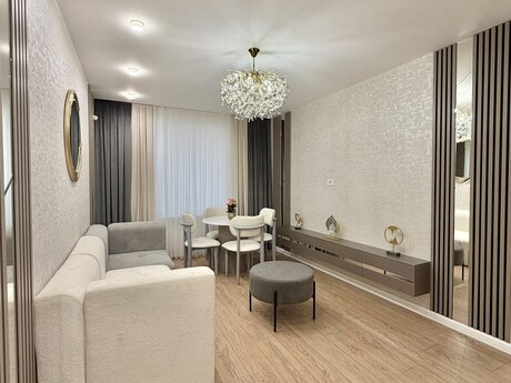 2 otaqlı köhnə tikili - Elmlər Akademiyası m. - 42 m²