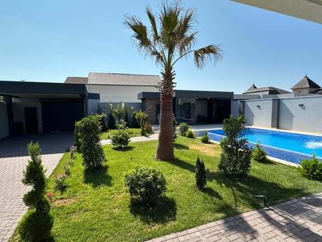 4 otaqlı həyət evi/bağ evi - Mərdəkan q. - 280 m²